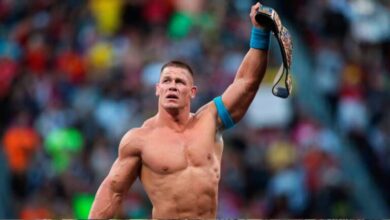 Photo of John Cena fue captado con falda corta y tacones