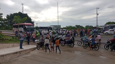 Photo of Yuqueros de Sucre bloquean la Troncal de Occidente en protesta por incumplimientos