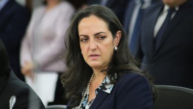 Photo of María Fernanda Cabal acusa a Petro de intentar un “golpe de Estado”