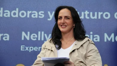 Photo of María Fernanda Cabal cuestiona intento de suspensión de Petro y habla de estrategia de victimización