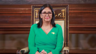 Photo of Delcy Rodríguez y la transición de Venezuela tras la caída de Maduro