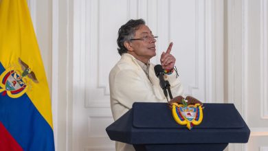 Photo of Petro anuncia nuevo recorte de $16 billones tras suspensión del decreto de emergencia económica