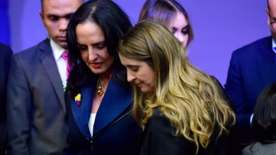 Photo of Terremoto político: María Fernanda Cabal y José Félix Lafaurie renuncian al Centro Democrático