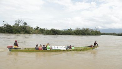 Photo of Gestora Social Valeria Vega llegó con ayudas humanitarias a 10 comunidades damnificadas en Tierralta