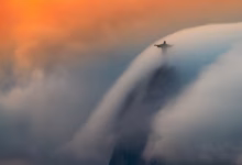 Photo of Impactante: el Cristo Redentor “flotó” sobre las nubes y dejó una postal viral