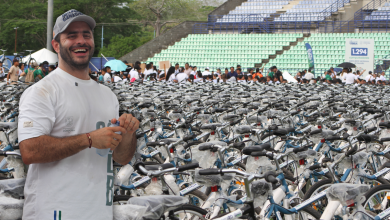 Photo of 4.000 bicicletas y 1.300 computadores: la apuesta de Erasmo Zuleta para transformar la educación rural en Córdoba
