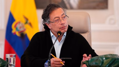 Photo of Petro sorprende con confesión personal: “No sé dónde voy a dormir cuando salga de la Casa de Nariño”