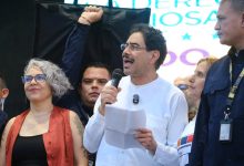 Photo of Cepeda y De la Espriella protagonizan nuevo choque por denuncias de compra de votos en la Costa Caribe