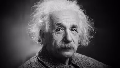 Photo of La frase de Einstein que sigue inspirando al mundo: “No intentes convertirte en un hombre de éxito, sino en un hombre de valor”