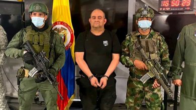 Photo of Condenan a 30 años de prisión a alias “Otoniel” por homicidios, terrorismo y desplazamientos forzados en Colombia