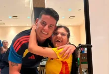 Photo of Molly cumplió su sueño y le entregó una pulsera de la suerte a James en el Mundial