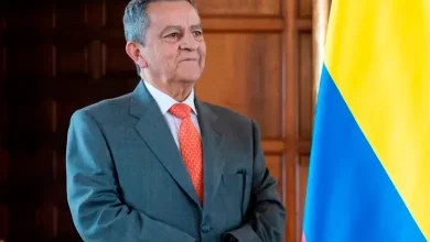 Photo of Imputan cargos a exsecretario de Cancillería por polémico contrato de pasaportes y presunto enriquecimiento ilícito