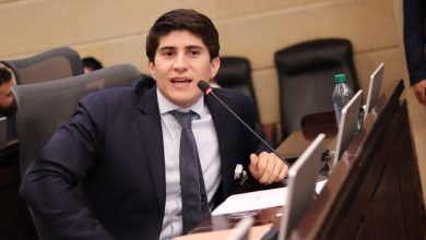 Photo of Defensa de Wadith Manzur pide permiso para posesionarse como senador