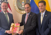 Photo of Gobierno electo llevó flores de Colombia como regalo a EE. UU.