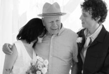 Photo of Bruce Willis reaparece en emotiva foto junto a su hija en su boda