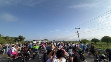 Photo of Bloquean vía Lorica-San Pelayo por ayudas pendientes