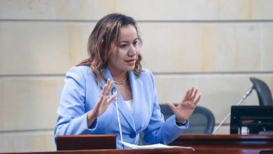 Photo of Carolina Corcho cuestiona llegada de rescatistas israelíes a Cali