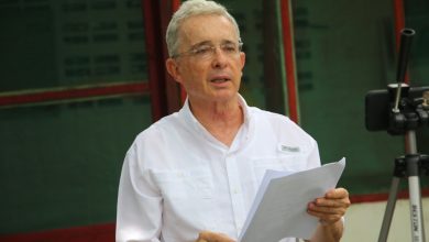 Photo of Uribe pide una decisión de fondo sobre caso de El Aro