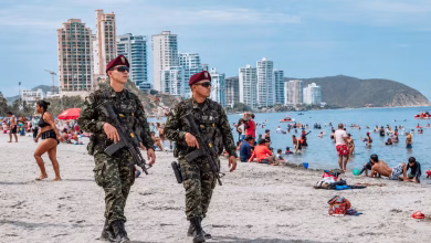 Photo of Soldados refuerzan la seguridad en las playas de Santa Marta