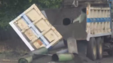 Photo of Volqueta con explosivos fue abandonada cerca de unidad militar