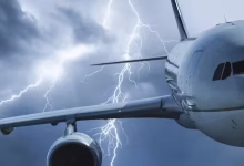 Photo of Rayo impactó vuelo de Avianca y obligó a regresar a Bogotá