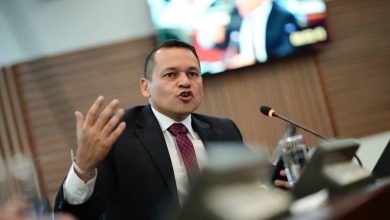 Photo of ¡Ocampo arremete contra De la Espriella! Cuestiona salida de Rodrigo Lara del Gobierno